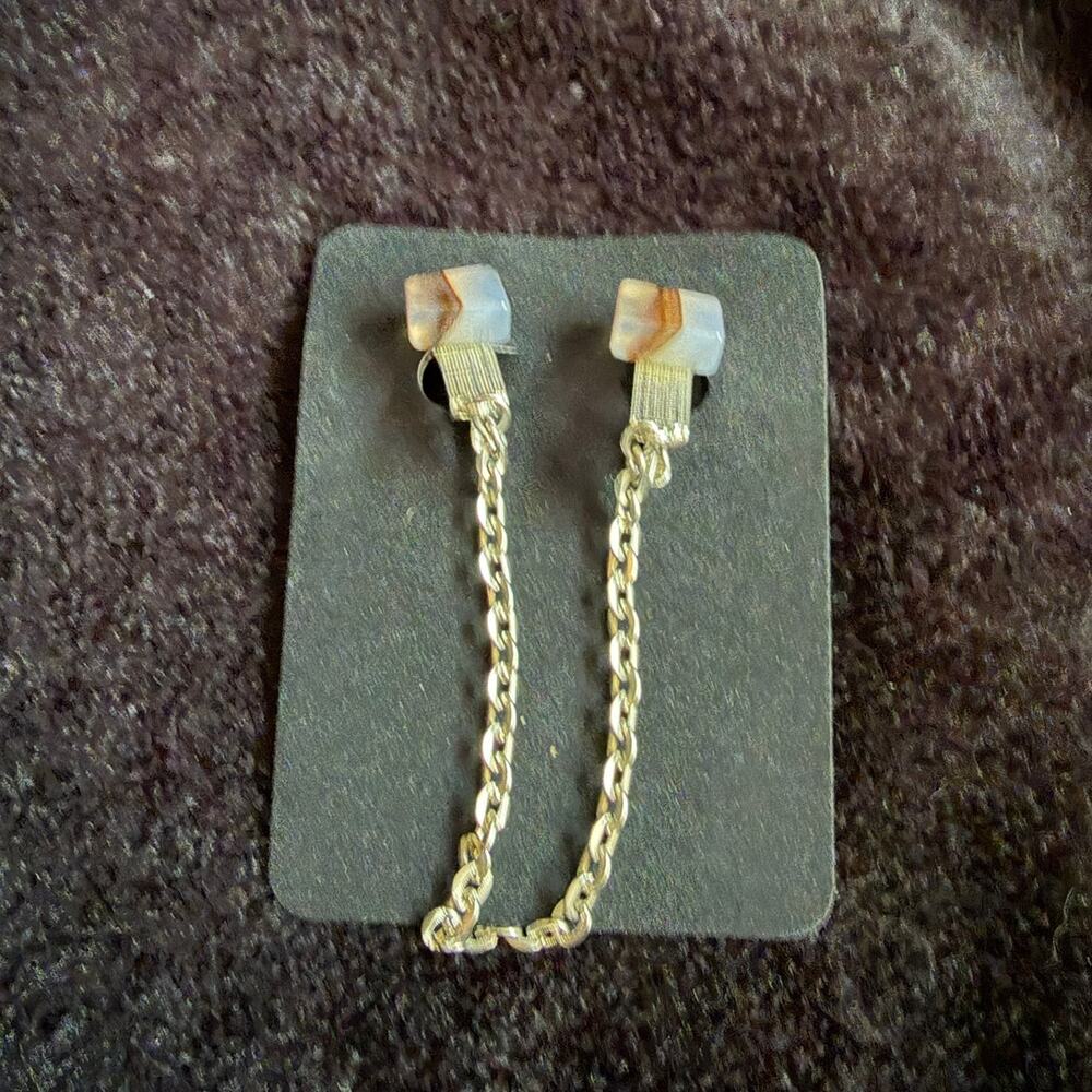 Vintage Collar Chain Sweater Guard Gold Tone Geometric Cream Peach Clips